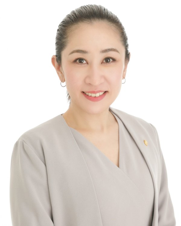 荒木素子（アトラス行政書士法人 代表社員・特定行政書士）
